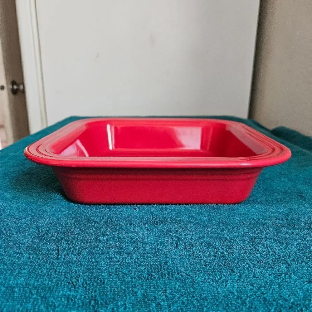 Fiesta Square Baker in Scarlet, NO BUNDLE (Heavy)
